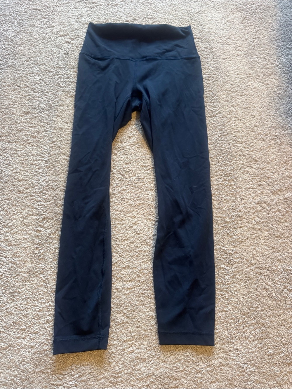 EUC lululemon wunder under leggings 25” navy blue